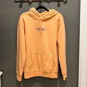 Hollister Must-Have Collection